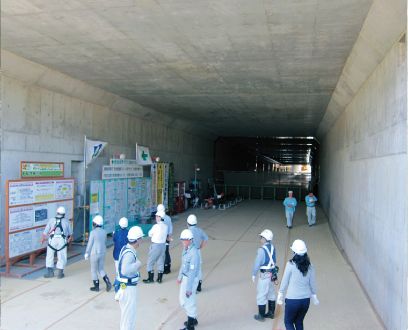 高速道路　工事現場