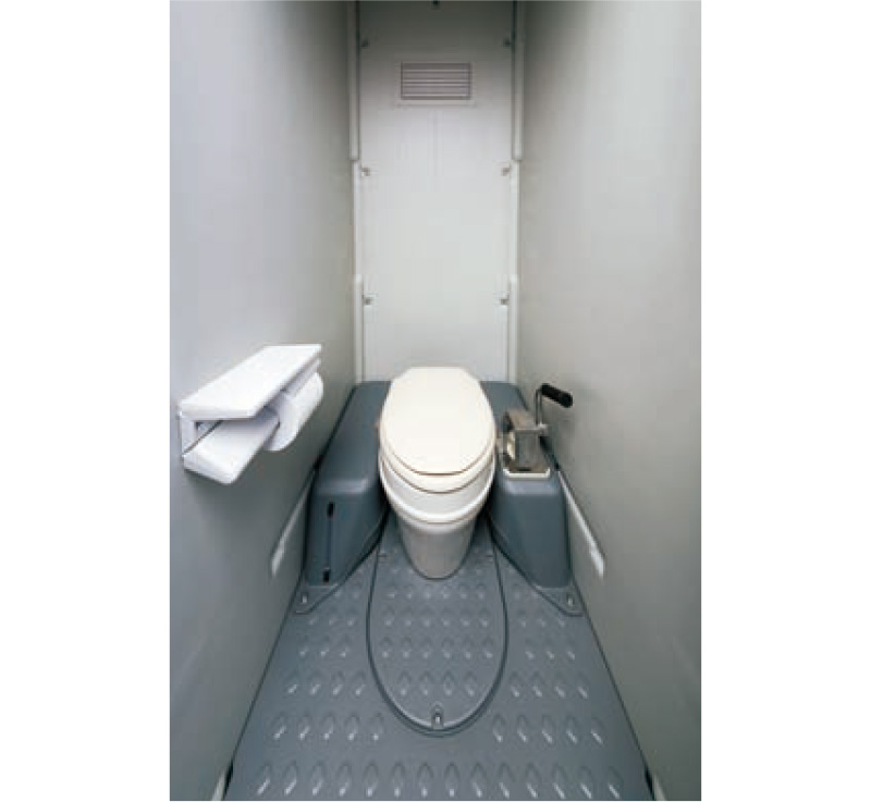 【写真1】仮設トイレの内観